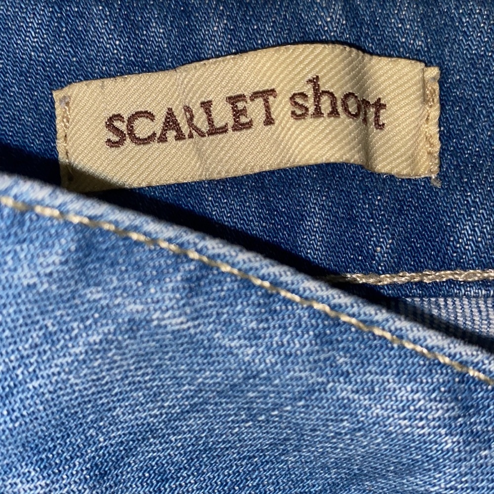 WILLIAM RAST (scarlet shorts) - Picture 2 of 4